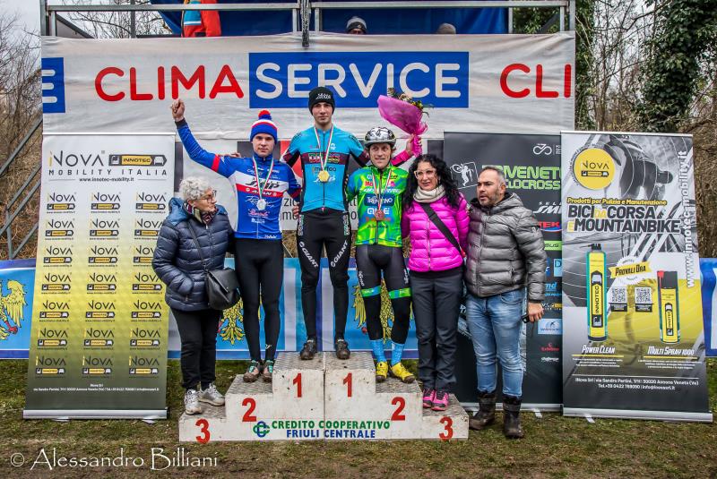 Tommaso Cafueri e Lucia Bramati festeggiano la vittoria a Valeriano